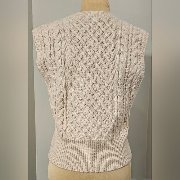 rag & bone NWOT Beige Elizabeth Cable Knit V-Neck Sweater Vest SZ L - Picture 2 of 11